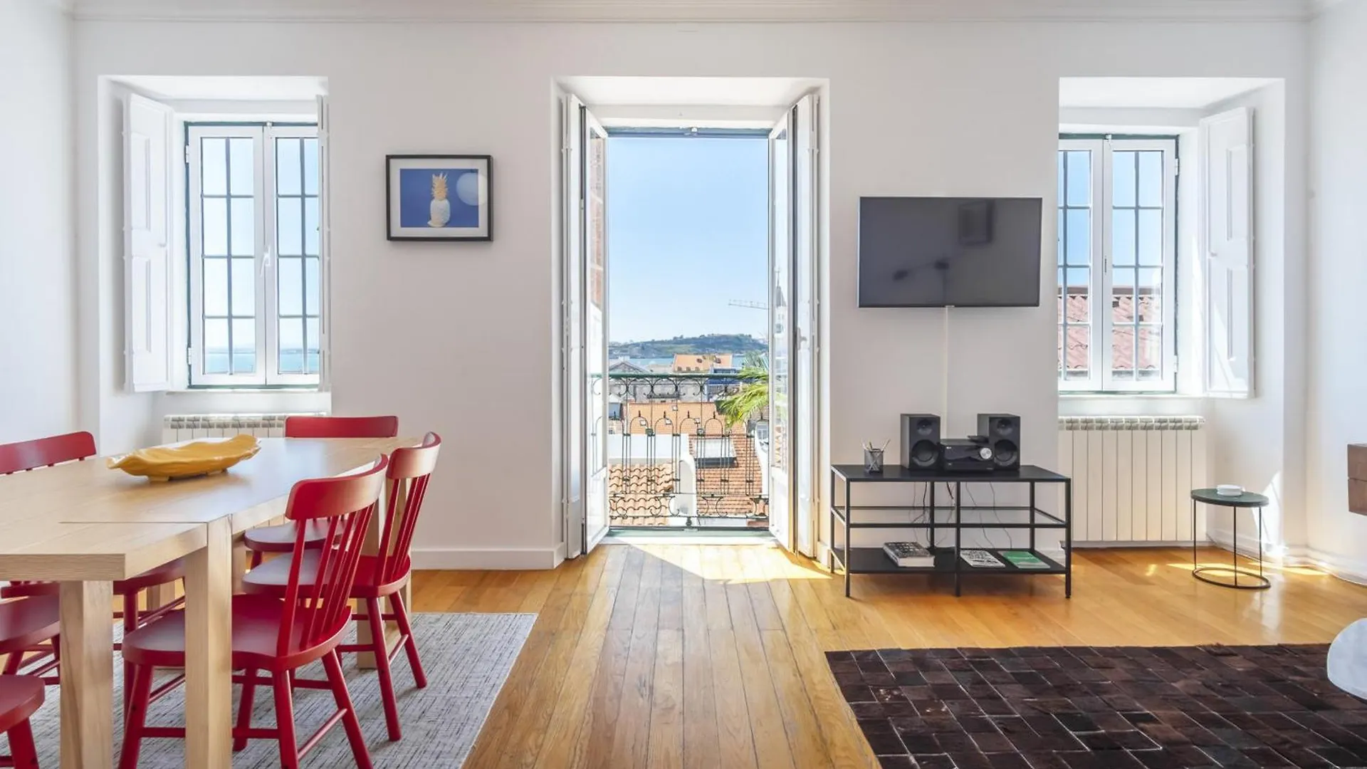 Lv Premier Bica River View Lisbon Apartment